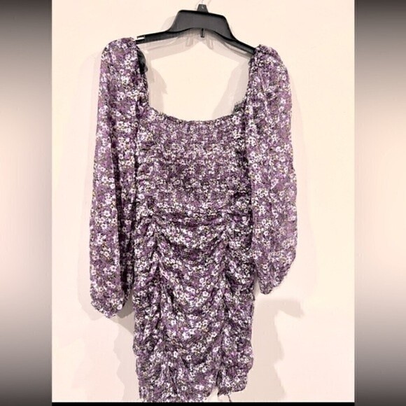 ASTR Mardi Lace Trimmed Floral Ruched Mini Dress Purple Floral Large NEW - Picture 5 of 9